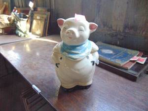 lot 3572 image: Pig Cookie Jar