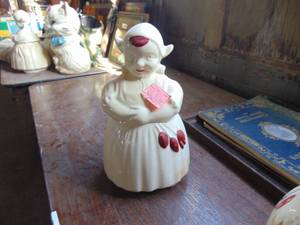 lot 3575 image: Dutch Girl 2 Cookie Jar