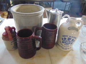 lot 3605 image: Assorted Crocks