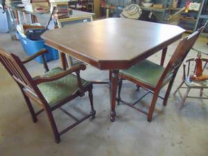 lot 3612 image: Table and 2 Chairs