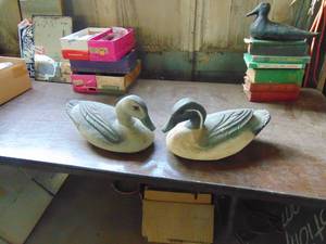 lot 3632 image: Pair of Older Decoys - Pintails - 1 repaired