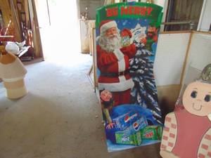 lot 3646 image: Large Cardboard - Santa - Display - Pepsi