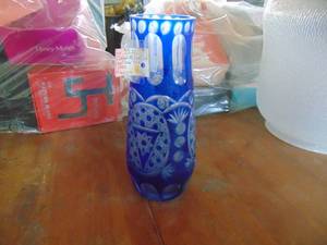 lot 3649 image: Blue Glass Vase