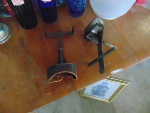 lot 3653 image: Pair of Stereo Card Readers - one pair needs attention