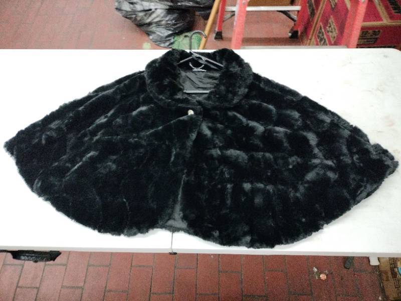 lot 59345 image: Nina Leonard Black Faux Fur Shawl