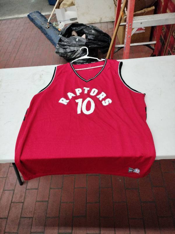 lot 59349 image: Toronto Raptors DeMar DeRozan jersey - 4XL