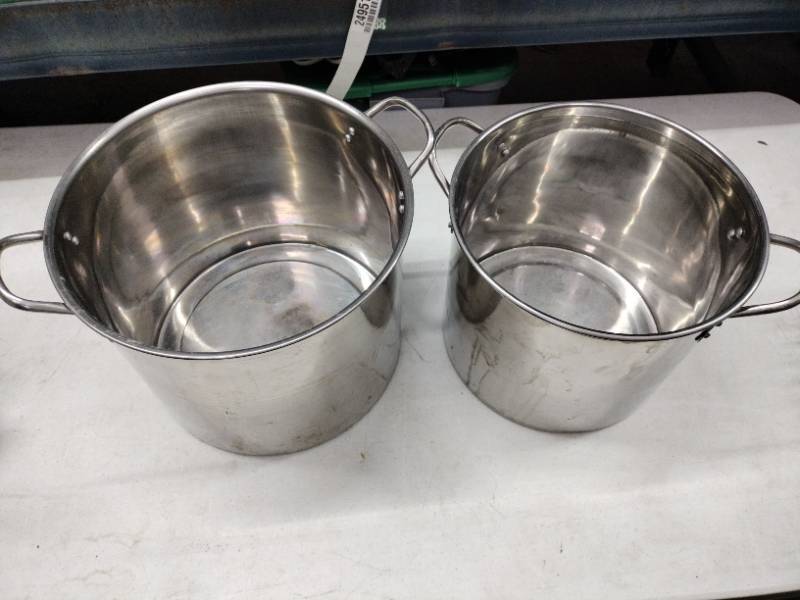 lot 24951 image: Set of 2 Stainless Steel Stock Pots