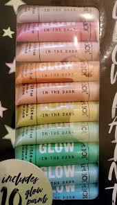 lot 35987 image: GLOW IN THE DARK PAINT SET 10 TUBES   O.40 FL OZ  EACH COLOR  CREATIVE TOOLS ART