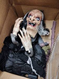 lot 62634 image: animated witch Halloween prop