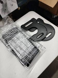 lot 62642 image: Metal Wire Dish Drying Rack