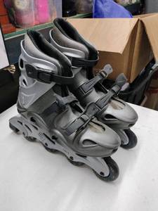 lot 62643 image: Xtreme Limits inline skates Rocket-4