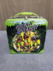 lot 1951 image: Tin Metal Lunch Snack Toy Box TMNT Teenage Ninja Mutant Turtles Green N Gnarly