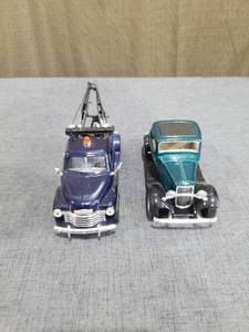 lot 1961 image: Diecast Metal Toy Cars Lot of 2 Tow Truck and Sedan