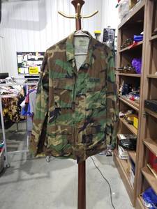 lot 1997 image: U.S. Navy Camouflage Jacket Medium-Long Stock 8415-01-084-1648