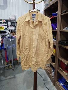 lot 2054 image: Stafford Travel Shirt Long Sleeve Tan Size L 16-16.5