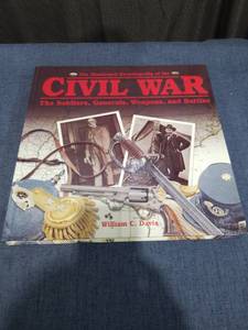 lot 2114 image: The Illustrated Encyclopedia of the Civil War The Soldiers, Generals, Weapons, and Battles by William C. Davis