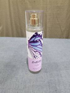 lot 2147 image: Bath & Body Works Butterfly Fine Fragrance Mist 8 fl oz