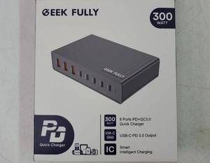 lot 59060 image: Geek Fully 300 Watt 8 Ports PDQC3.0 Quick Charger - Retail $40