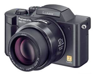 PANASONIC FZ1, 2 Megapixels Digital Camera. 35-420mm lens, Constant f/2.8 Aperture (35mm equivalent), Original MSRP $450 - Retail: $50