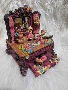 Mouse Figurine Vanity Dresser Decorative Box with Mirror and Drawers Music Box