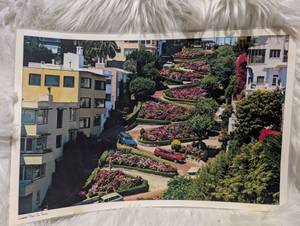 lot 2512 image: San Francisco 3-Print Lot Placemat Collection Lombard Street Map Cable Car Hot Air Balloon