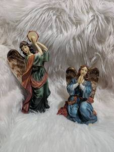lot 4617 image: Collectible Porcelain Angel Set 2-Piece Grandeur Noel