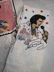 lot 5606 image: Elvis Presley Towels Set 2 Piece Graphic Print