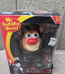 lot 6100 image: Mr. Potato Head Elvis 68 Special Edition Action Figure