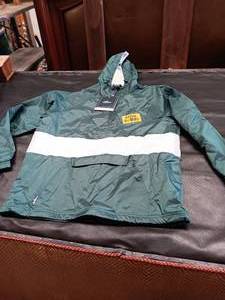 lot 33728 image: Charles River pullover in green, size SMALL