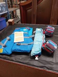 lot 33730 image: One Speedo Adult Life Jacket, size 2XL3XL & One Child Armchest float device with buckles