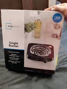 lot 33749 image: Mainstay Single Burner cooktop