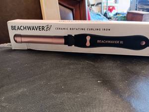 lot 33757 image: Beachwaver ceramic rotating curling iron