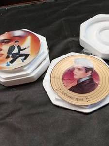 lot 33691 image: Set of two Elvis Presley Jailhouse Rock Collector Plate issued by the Bradford Exchange as part of the Solid Gold Elvis collection