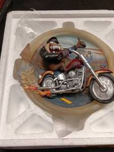lot 33692 image: Limited edition Bradford Exchange Looney Tunes Tasmanian Devil 3D collector plate of Taz riding a motorcycle