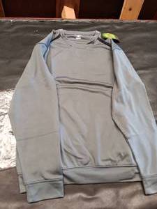 lot 33708 image: Tonix brand sweat shirt in gray size Med