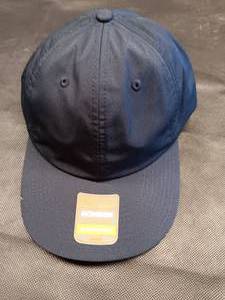 lot 33720 image: Bundle of 6 Black hats with expandable back. One size fits most
