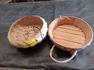 lot 33777 image: Mid century palm leaf woven baskets