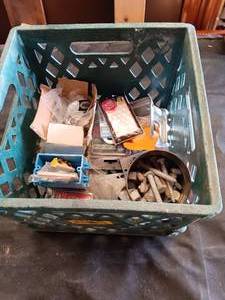 lot 33787 image: Crate of Misc Home improvement supplies