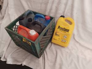 lot 33818 image: Crate of Various Automotive fluids