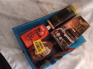 lot 33834 image: Automotive Cleaning kit
