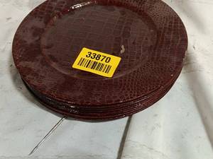 lot 33870 image: Set of 8 Gibson Dinner plates