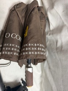 lot 33901 image: Set of 3 umbrellas