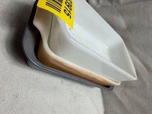lot 33915 image: Lot of 3 Baking Dishes - 2 Glass & 1 Metal.