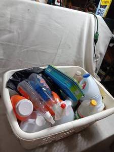lot 33932 image: Big Lot of Cleaning Supplies - New Wet Mops ,  New Awesome Bleach , Oxi Clean & More.