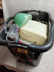 lot 33944 image: Basket Full Of Plastic & Glass Kitchenware.