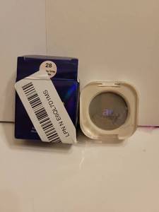 lot 73717 image: Eyeshadow 28 Smoky Gray - Retail $7
