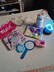 lot 31 image: Girls Accessory Lot Light-Up Castle Display Headbands Mirrors Pouches Water Bottle