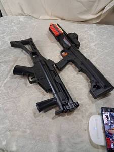 lot 64 image: Airsoft Rifle with Red Dot Sight and Magazine Toy Guns.