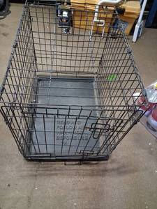 lot 229 image: Collapsible Pet Crate with Divider Panel and Tray