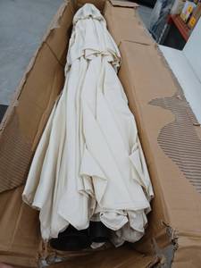 lot 21209 image: Patio Umbrella 61.0x7.3x7.3in